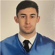 Casi graduado en Física con capacidad de dar clases a personas que estén en la Universidad o cursos inferiores a esta